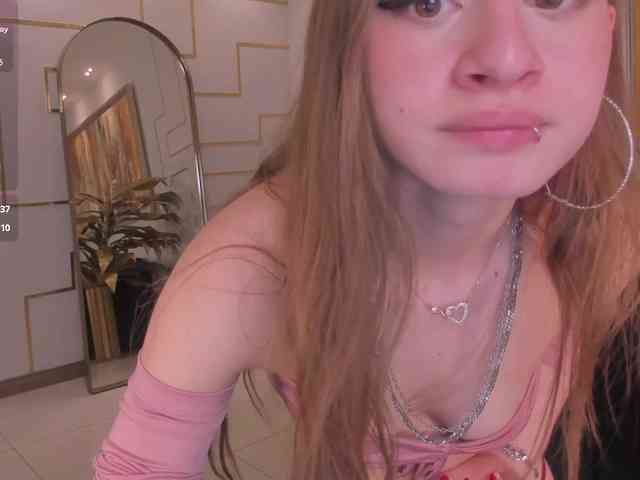 IsabellaMoretti webcam