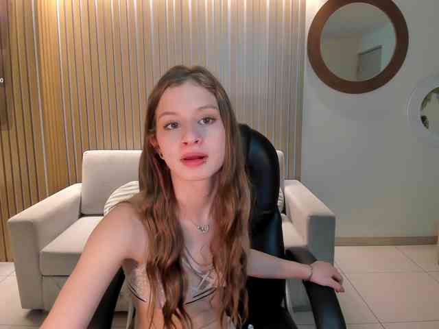 IsabellaMoretti webcam