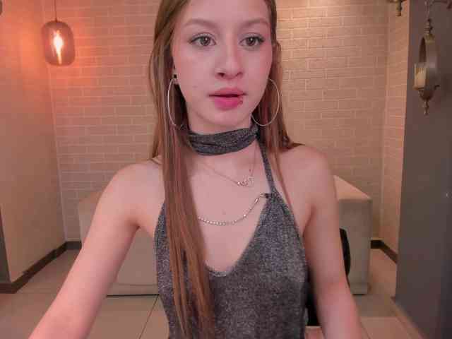 IsabellaMoretti webcam