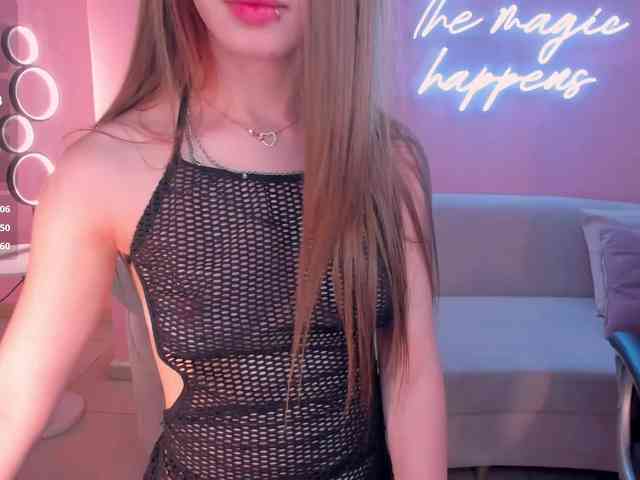 IsabellaMoretti webcam