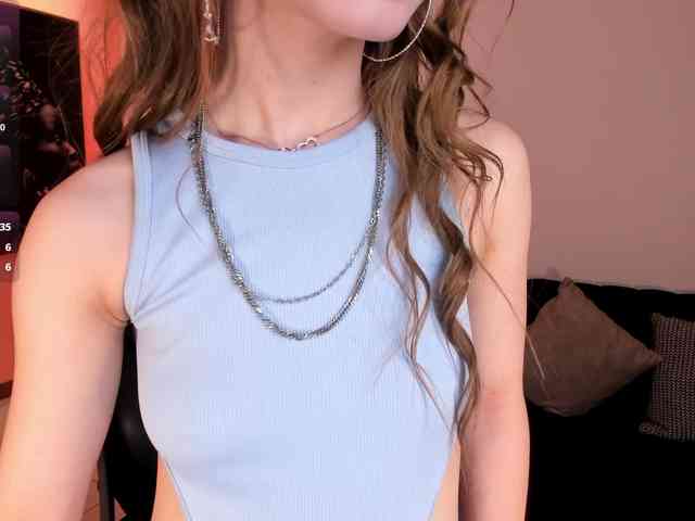 IsabellaMoretti webcam