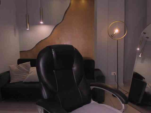 IsabellaMoretti webcam