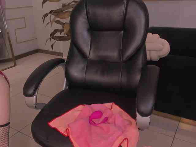 IsabellaMoretti webcam