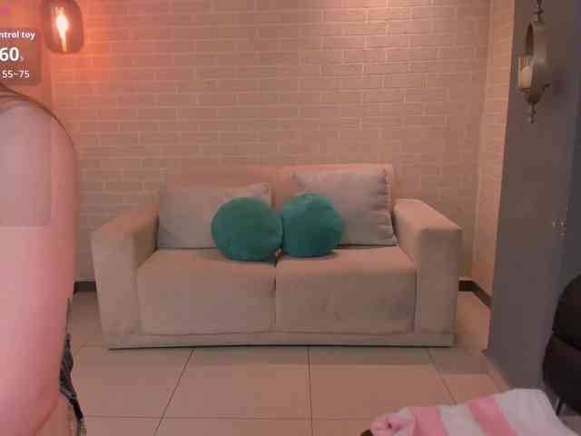 IsabellaMoretti webcam