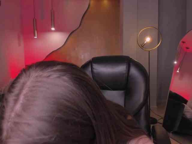 IsabellaMoretti webcam