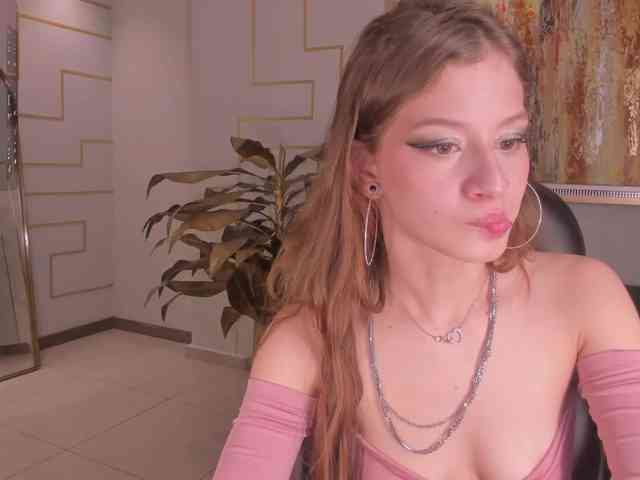 IsabellaMoretti webcam