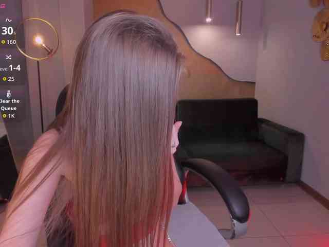 IsabellaMoretti webcam