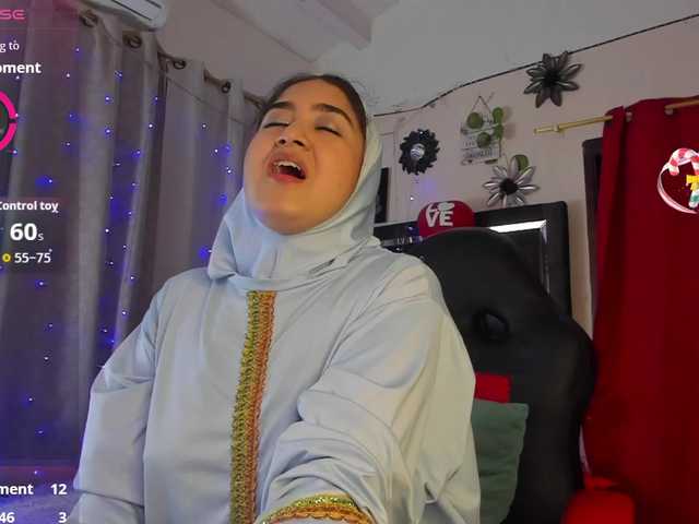 SamiraAwada's BongaCams show and profile