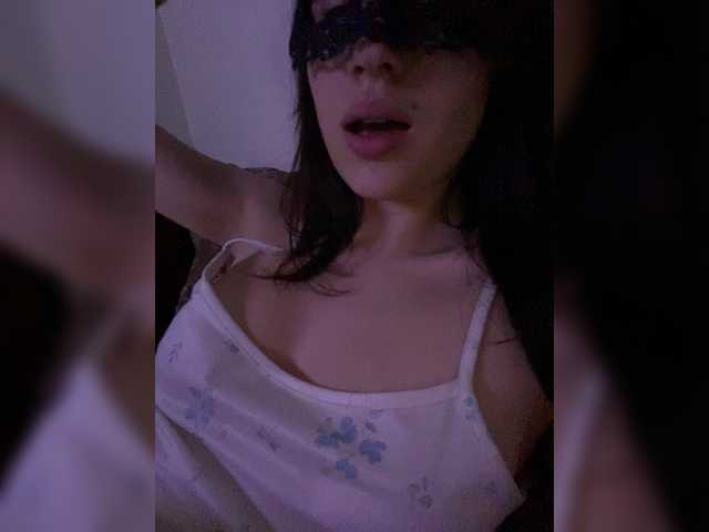 Nysaa's BongaCams show and profile