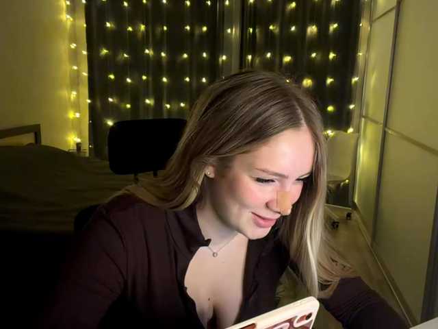 JoycelynPreece's BongaCams show and profile