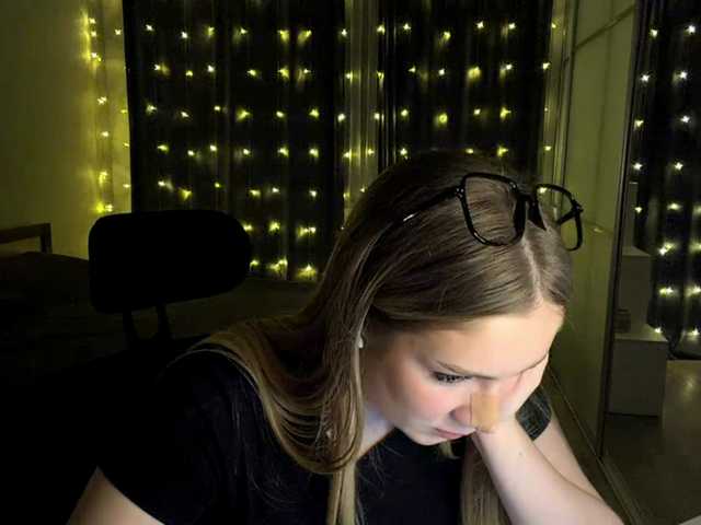 JoycelynPreece's BongaCams show and profile