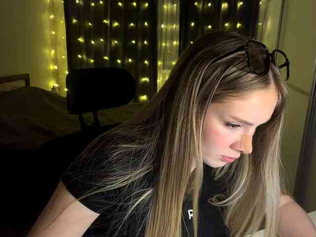 JoycelynPreece webcam