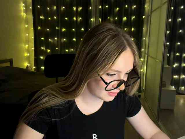 JoycelynPreece webcam