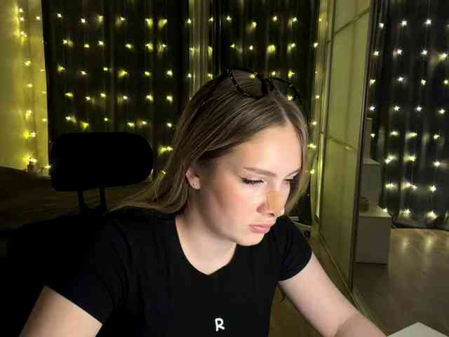 JoycelynPreece webcam