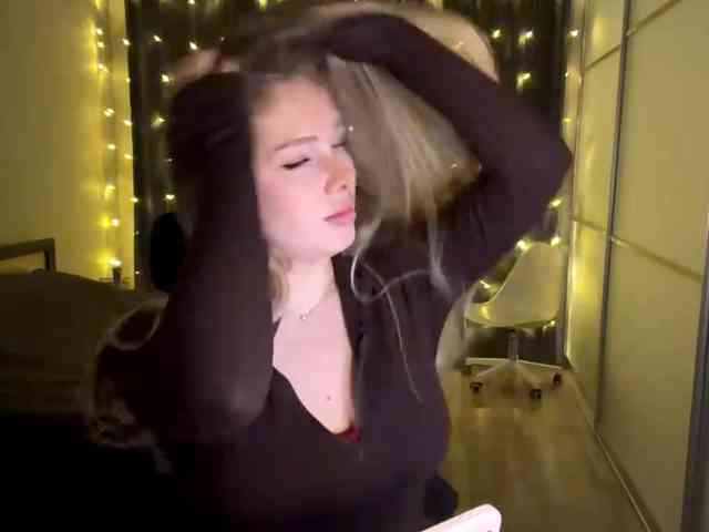 JoycelynPreece webcam