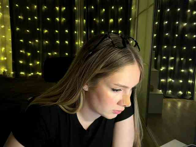 JoycelynPreece webcam