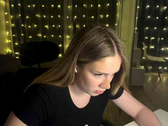 JoycelynPreece webcam