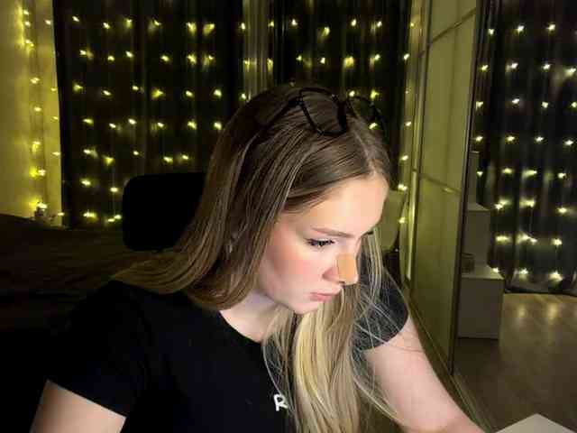 JoycelynPreece webcam