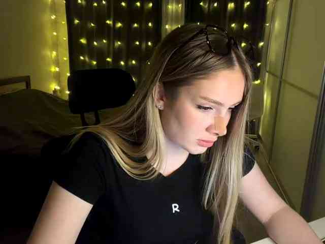 JoycelynPreece webcam