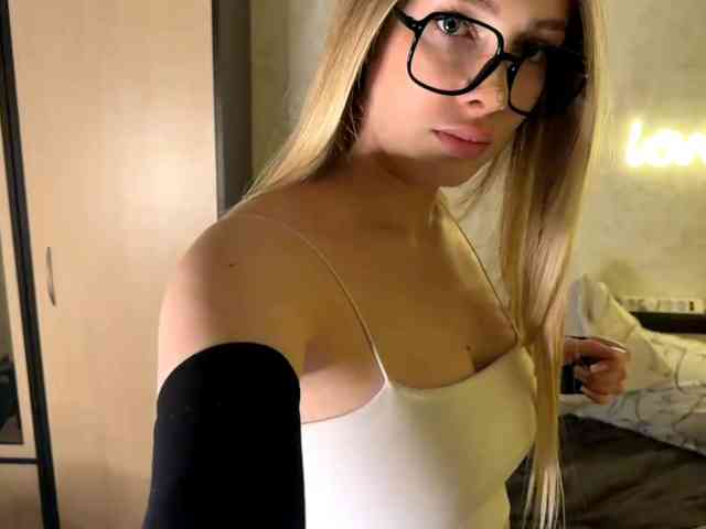 JoycelynPreece webcam