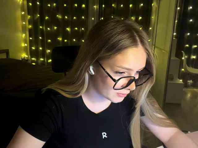 JoycelynPreece webcam