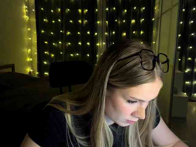 JoycelynPreece webcam