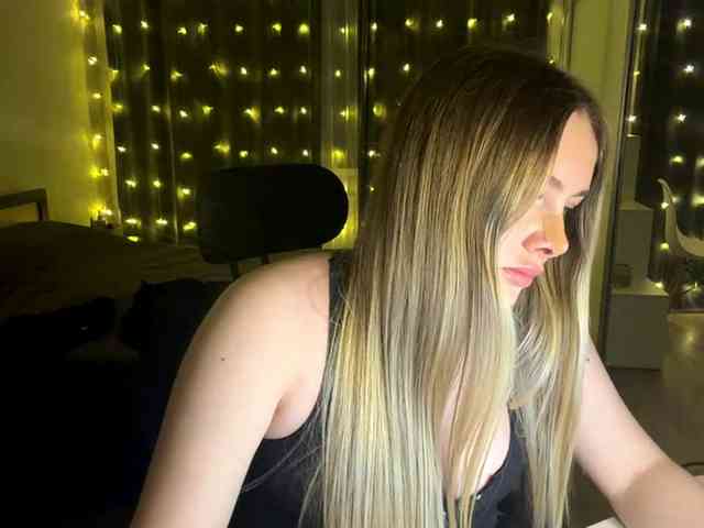 JoycelynPreece webcam