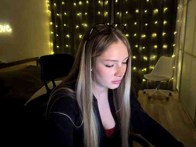 JoycelynPreece webcam