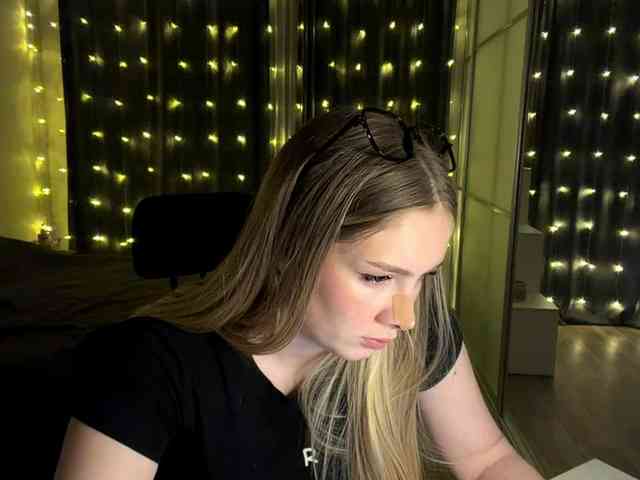 JoycelynPreece webcam