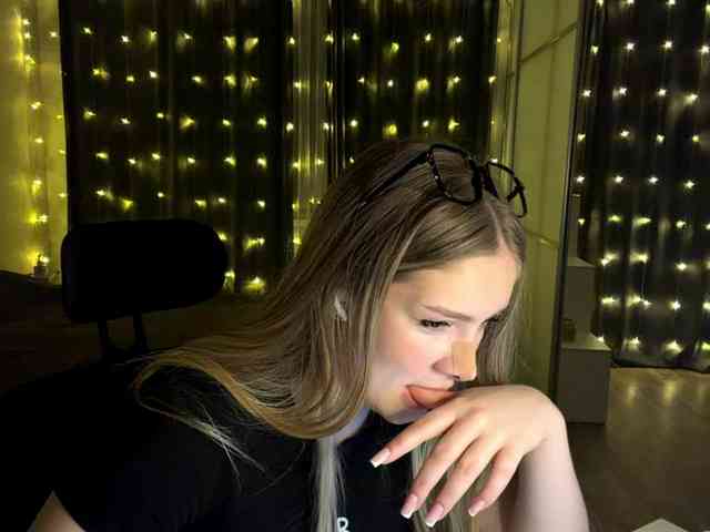 JoycelynPreece webcam