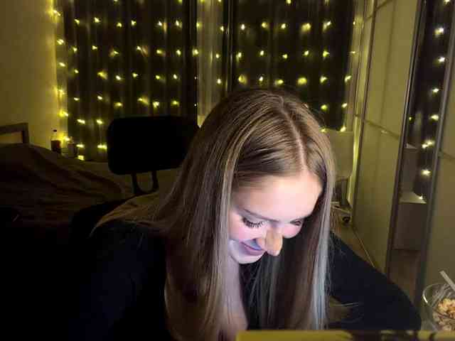 JoycelynPreece webcam