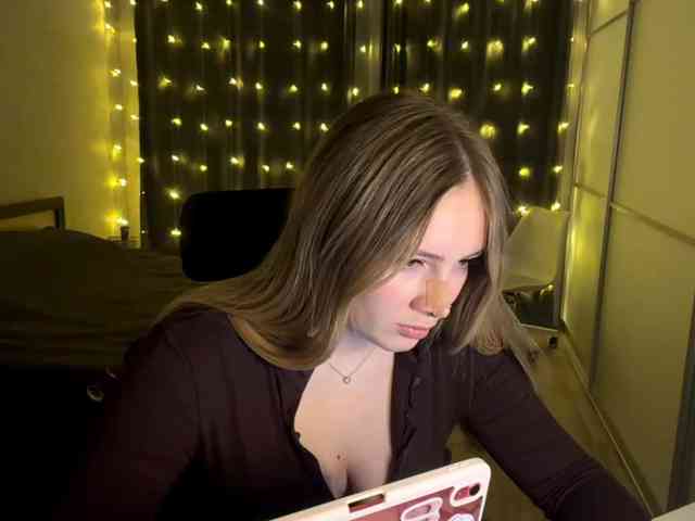 JoycelynPreece webcam