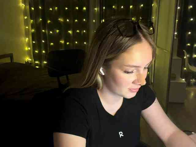 JoycelynPreece webcam