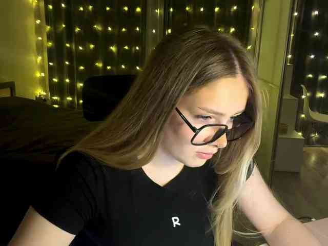 JoycelynPreece webcam