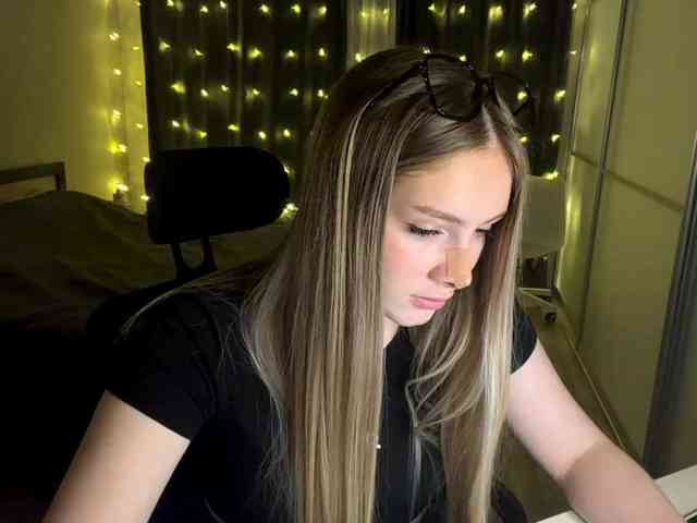 JoycelynPreece webcam