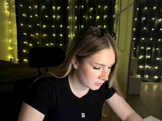 JoycelynPreece webcam