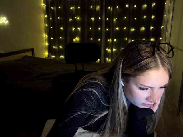 JoycelynPreece webcam