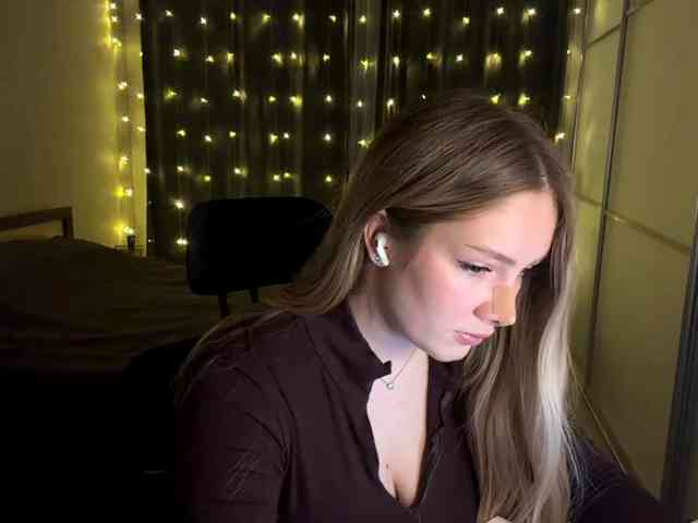 JoycelynPreece webcam