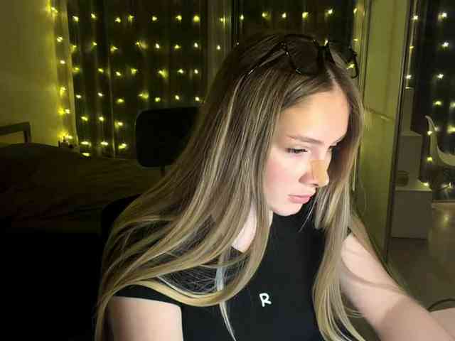 JoycelynPreece webcam