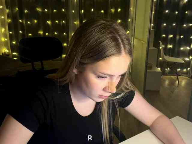 JoycelynPreece webcam