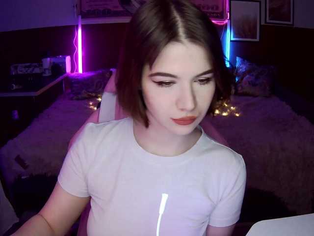 KrissCherri's BongaCams show and profile