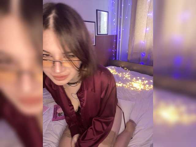 KrissCherri's BongaCams show and profile