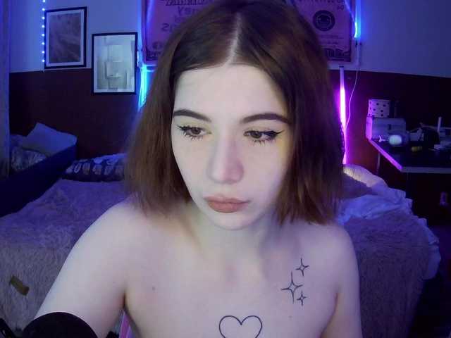 KrissCherri's BongaCams show and profile