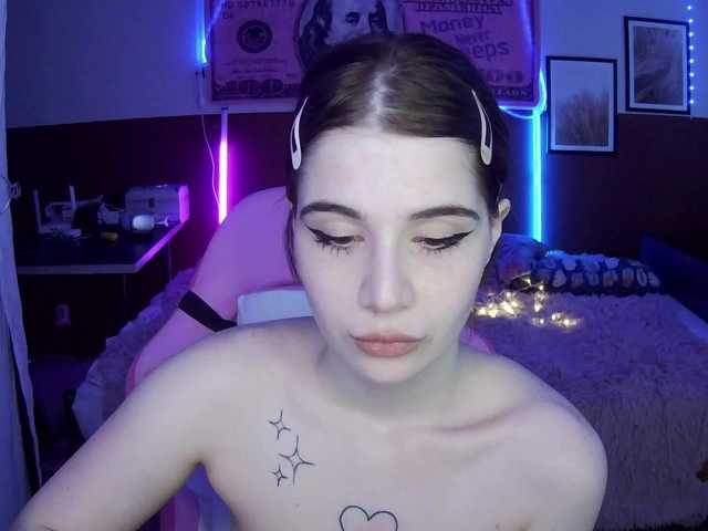 KrissCherri's BongaCams show and profile