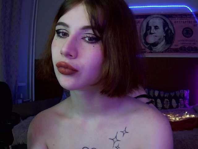 KrissCherri's BongaCams show and profile