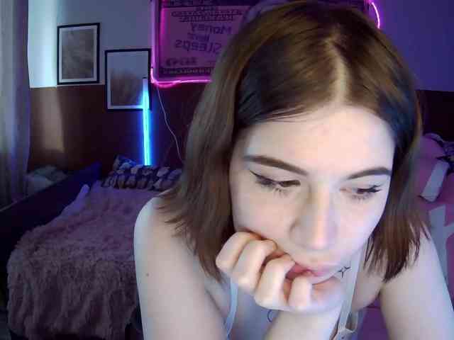 KrissCherri KrissCherri