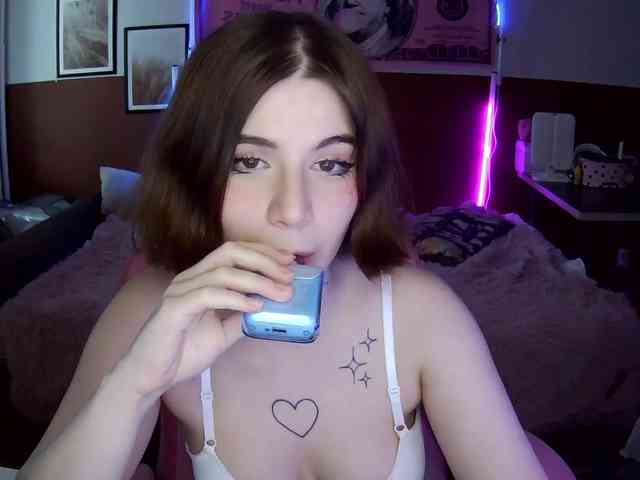 KrissCherri KrissCherri