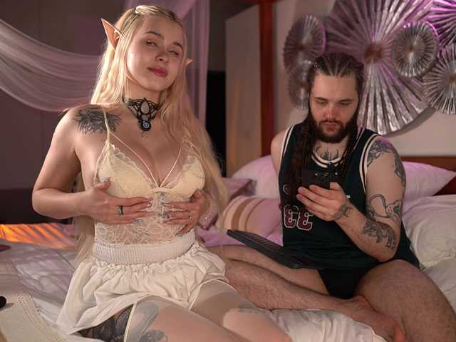 le modèle sashahoneyvice est en webcam porno dans un show sur le site bongacams, il possède les tags suivants: White/Caucasian,Blonde,Hairy