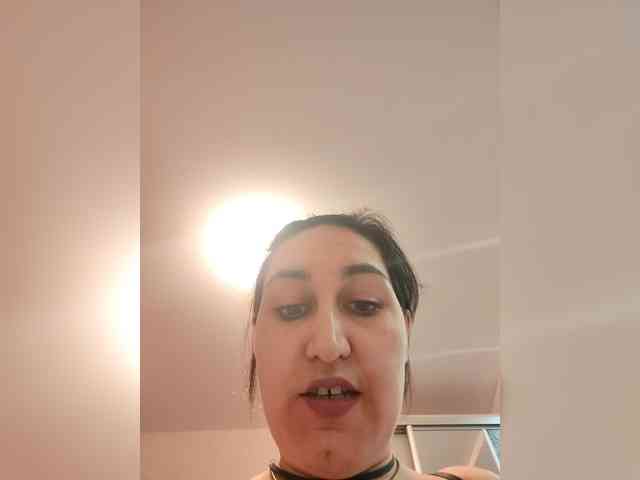 LadyChokoladka webcam