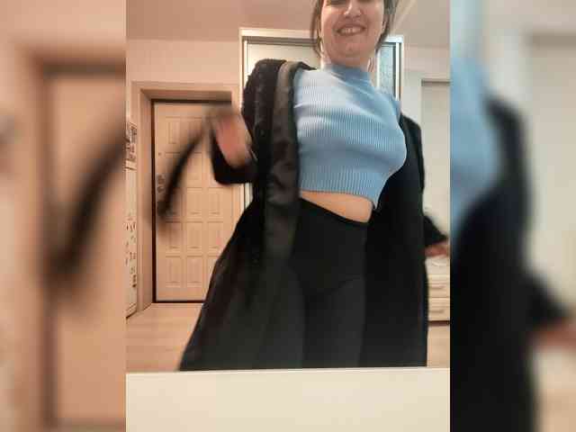 LadyChokoladka webcam